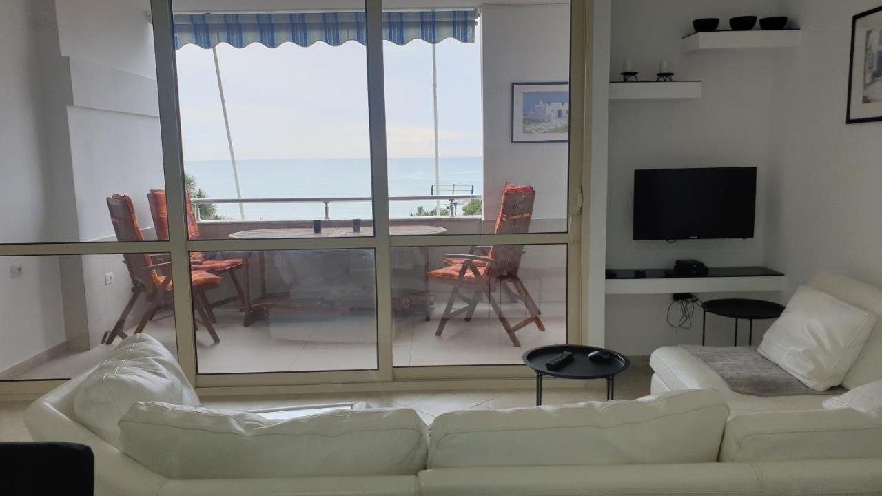 M&I Beach Apartment With Sea View Durrës Esterno foto